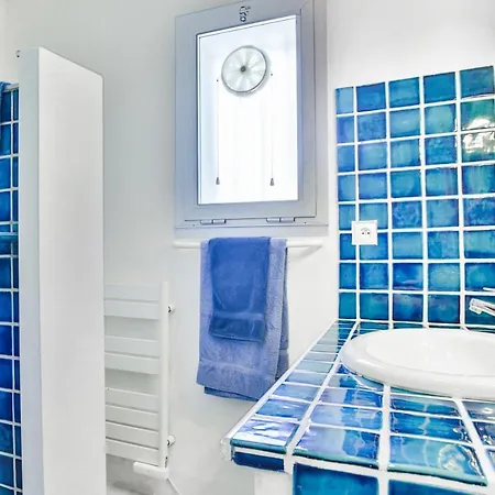 Apartament Rez De Villa Avec Vue Exceptionnelle Et Piscine Fréjus